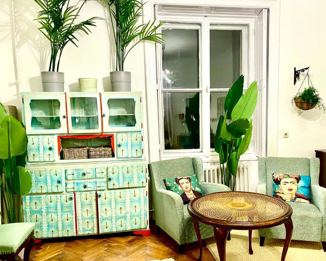 Apartament Arty Studio Flat At Center